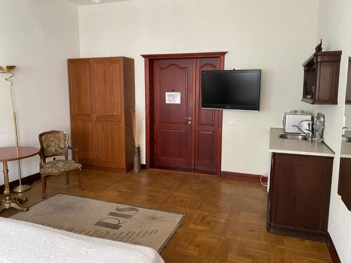 Hotel Kert Free Parking Riga Exterior foto
