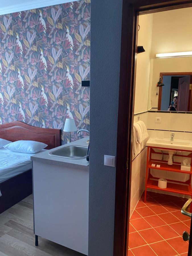 Hotel Kert Free Parking Riga Exterior foto
