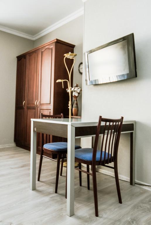 Hotel Kert Free Parking Riga Exterior foto